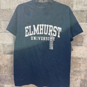 ❤️ ELMHURST UNIVERSITY COLLEGE TEE SHIRT SIZE MEDIUM NEW